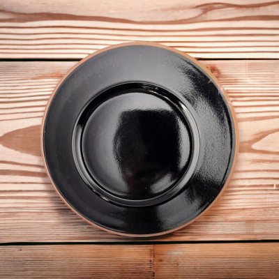 Umbra Svart Tallrik Signe Persson-Melin Stockholm Design House