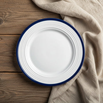 "Blå rand" Assiett  i porslin