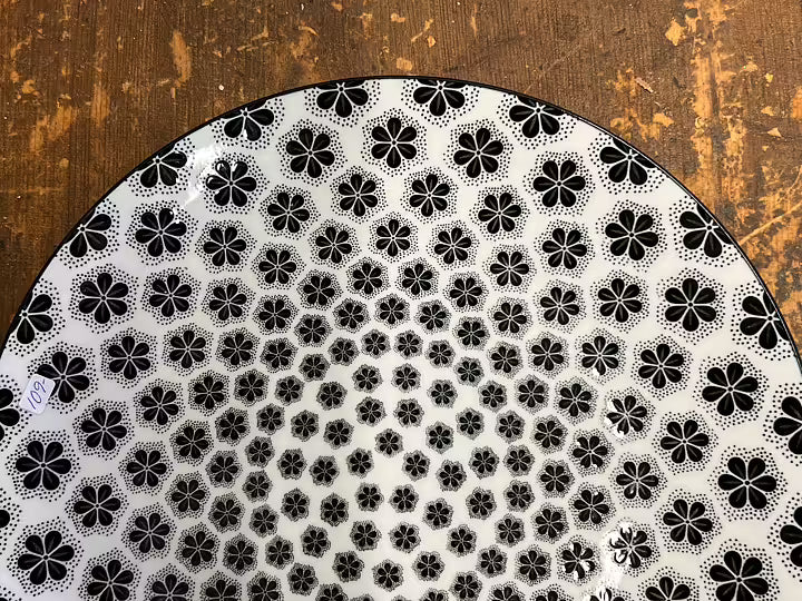 Romantik Tallrik – "Blomma"  Svart