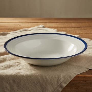 "Blå rand" Djup Tallrik  i porslin